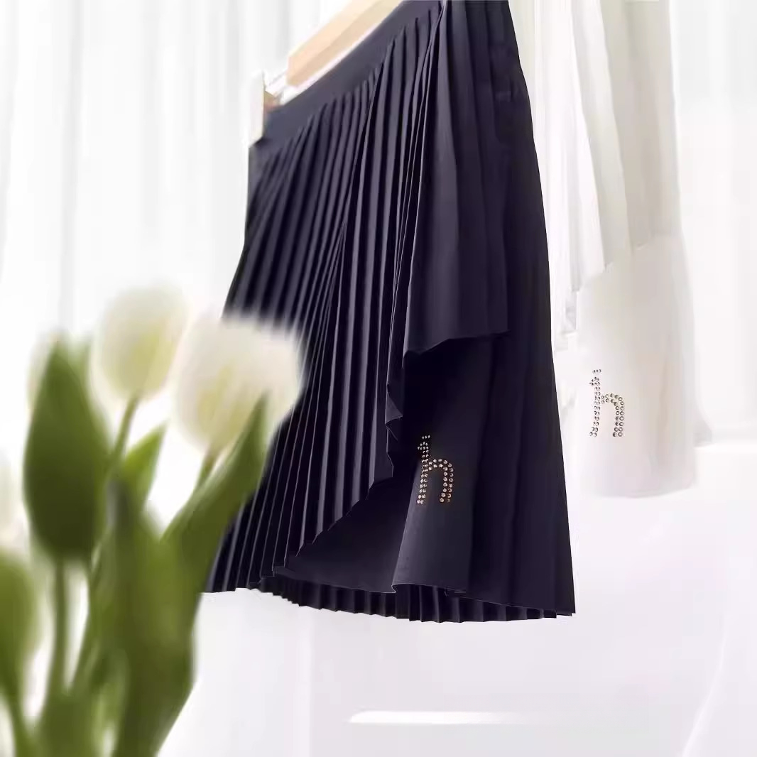 Kids GIrls Pleated Skirt Pants - Badminton Europe のレビューと価格