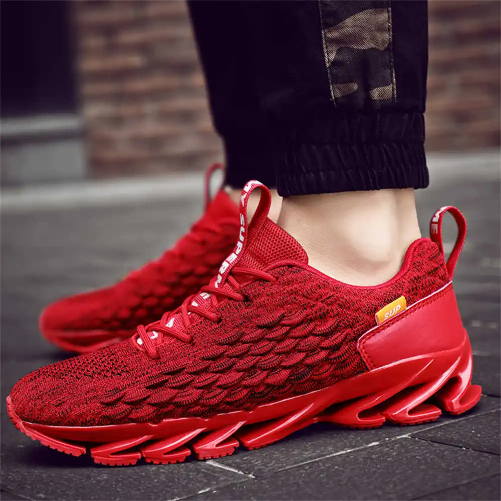 size 44 size 39 walking shoes  - Badminton News のレビューと価格
