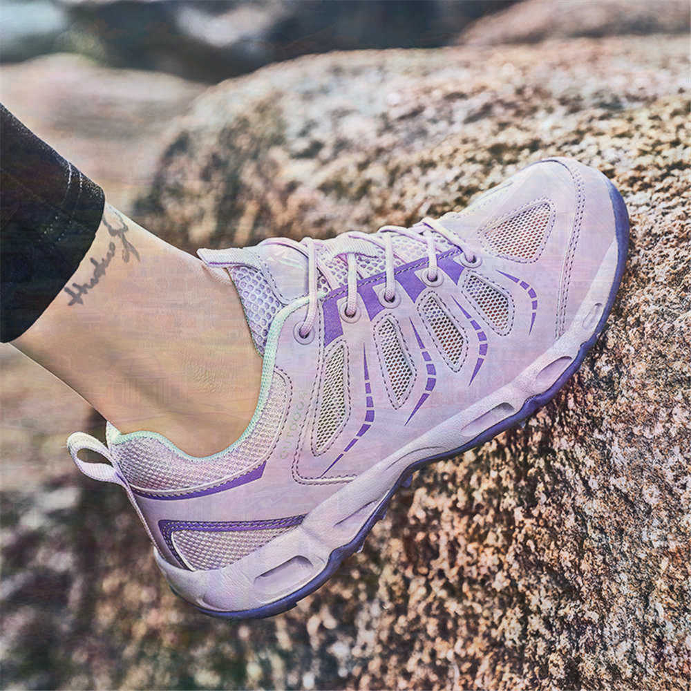 Sumer Round Tip Silver Sneaker - Badminton News のレビューと価格