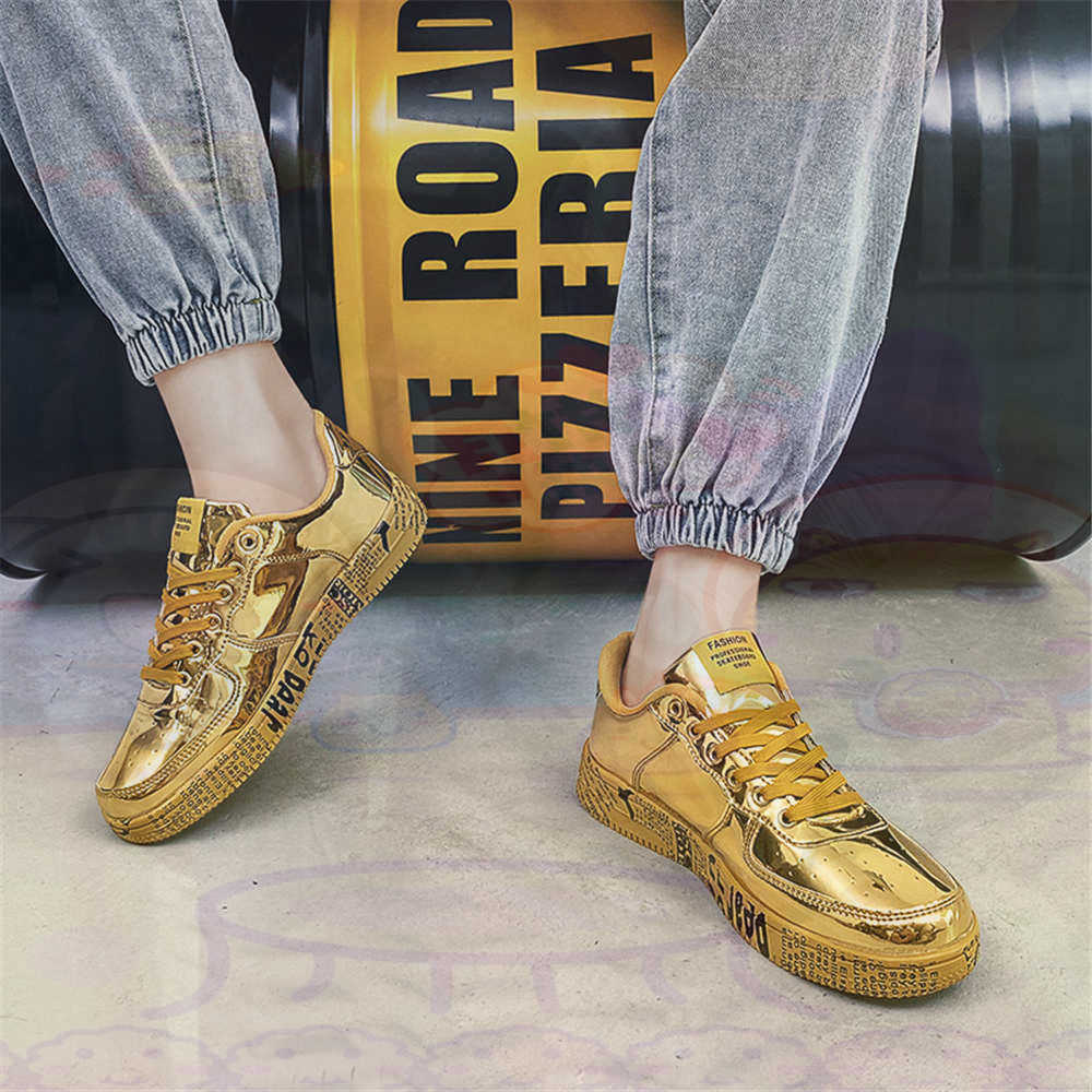 Round Foot Size 45 Sneakers Wh - Badminton News のレビューと価格