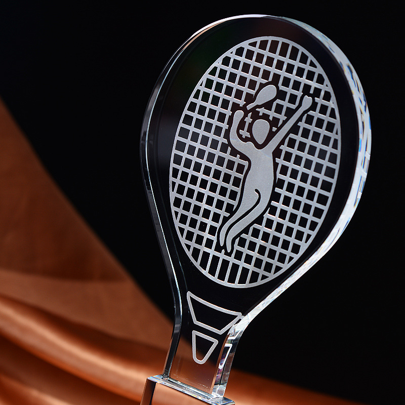 Customized Crystal Trophy Badm - Badminton Europe のレビューと価格